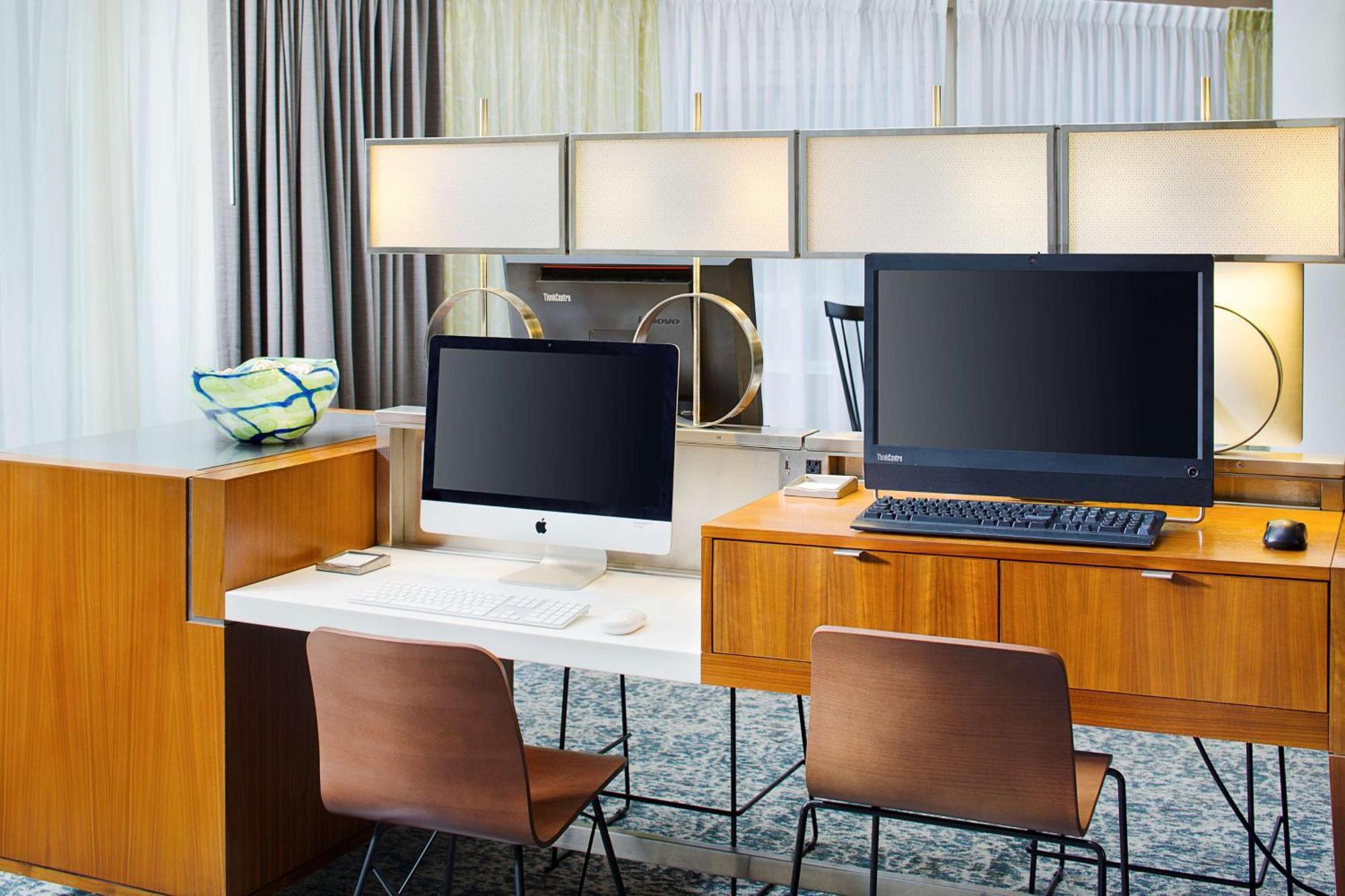Hilton Atlanta Perimeter Suites Санди-Спрингс Экстерьер фото