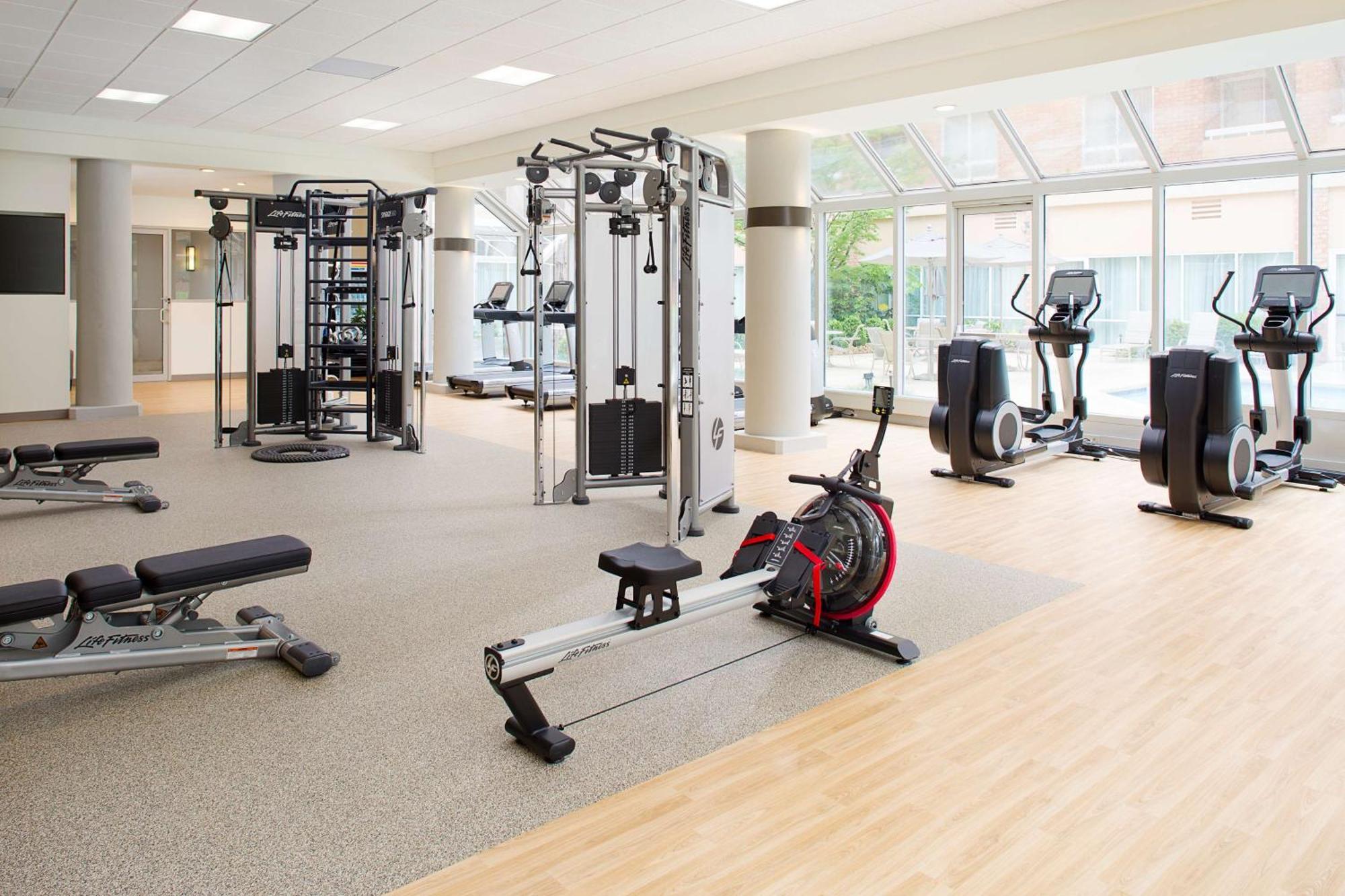 Hilton Atlanta Perimeter Suites Санди-Спрингс Экстерьер фото