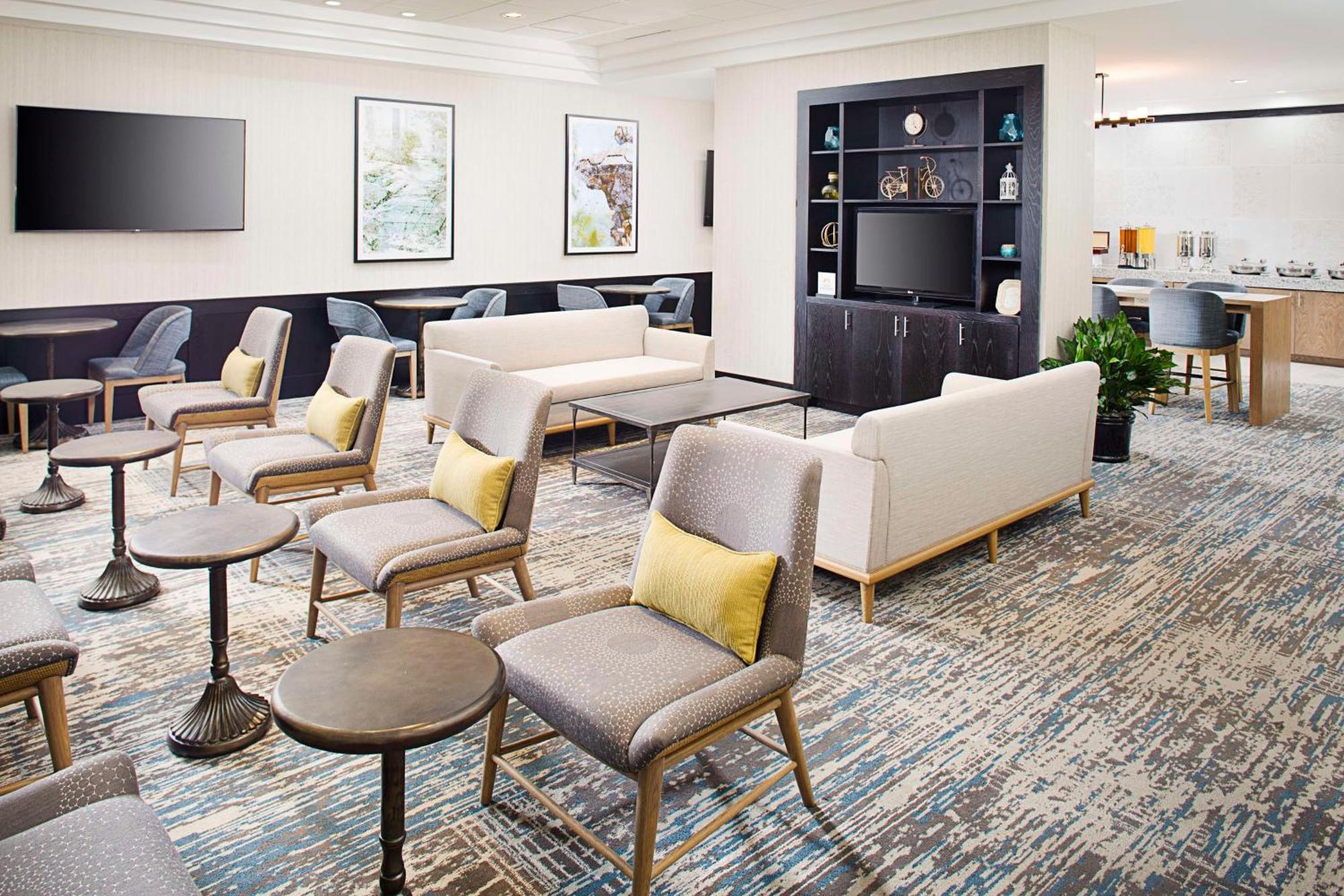Hilton Atlanta Perimeter Suites Санди-Спрингс Экстерьер фото