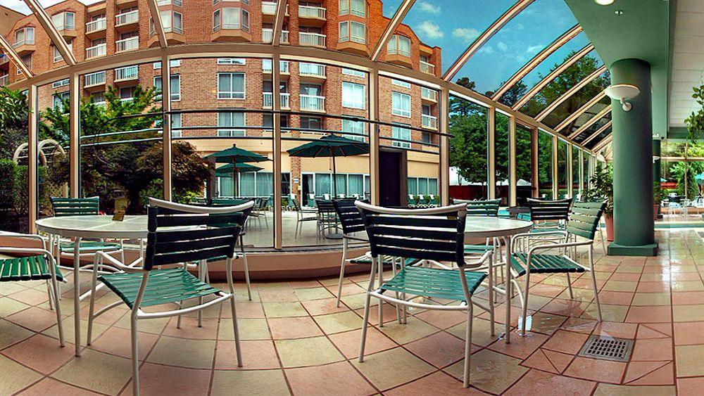 Hilton Atlanta Perimeter Suites Санди-Спрингс Экстерьер фото