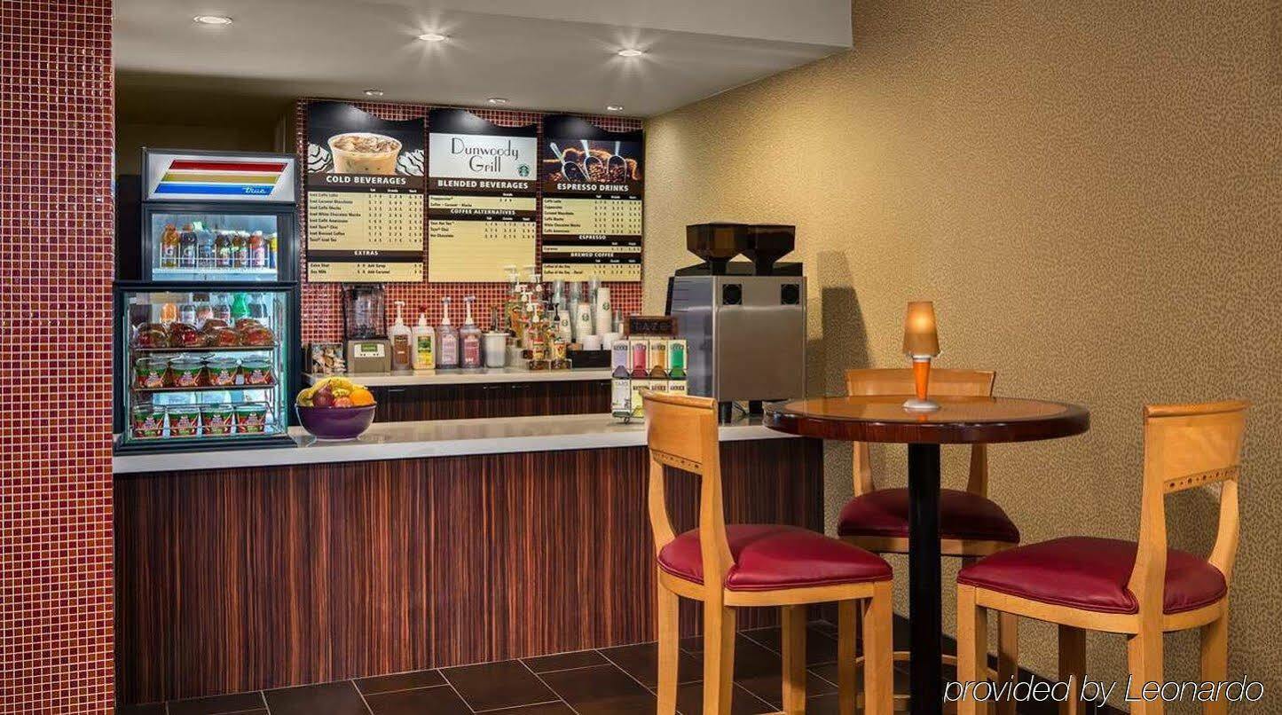 Hilton Atlanta Perimeter Suites Санди-Спрингс Экстерьер фото